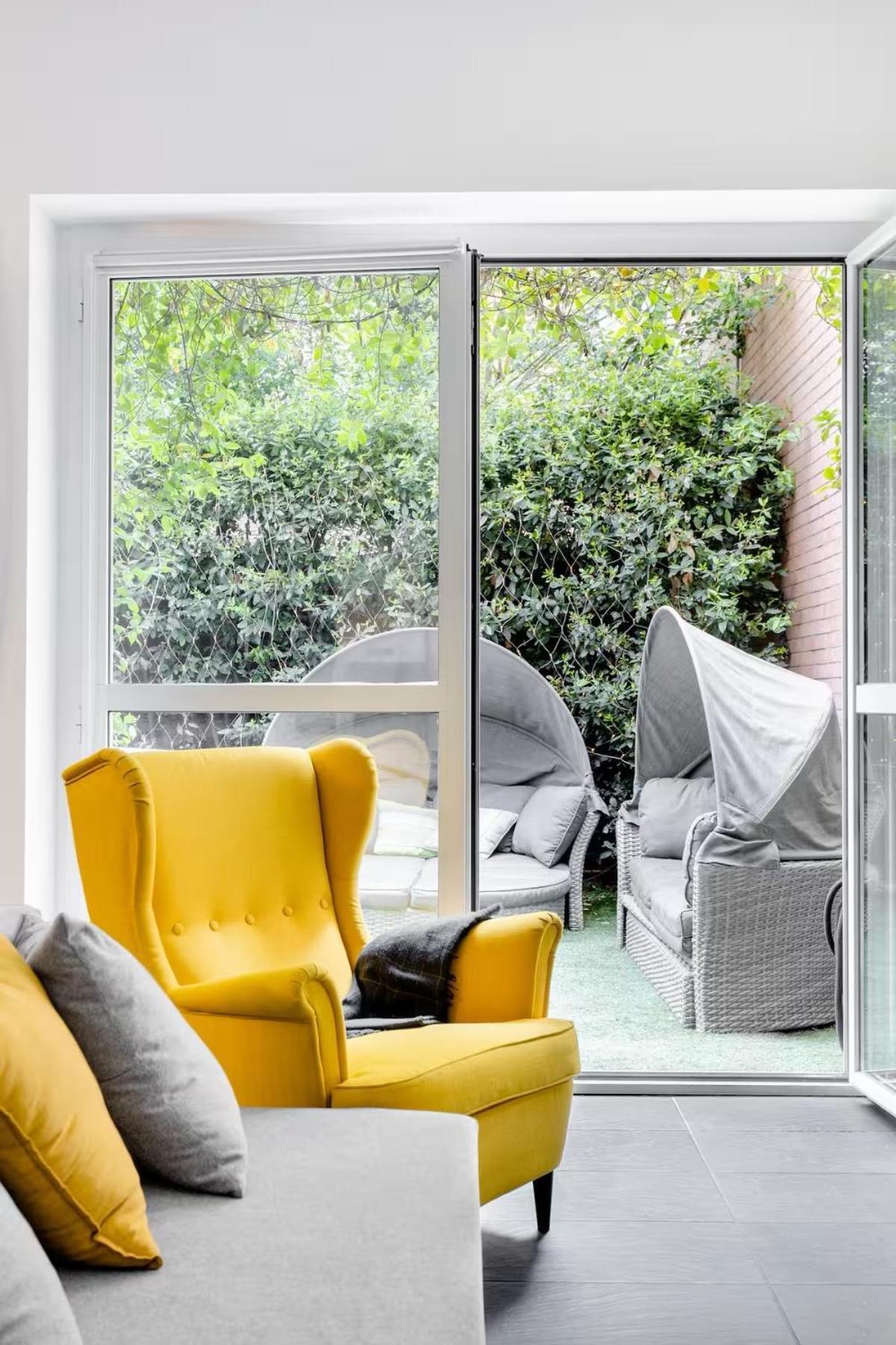 Sunny Design Loft In Appartement